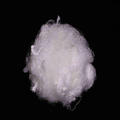 خرید محیط زیست دوستانه پلی استر فیبر پایه 51mm بازیافت شده PET فیبر پلی استر پر تولید آنلاین
