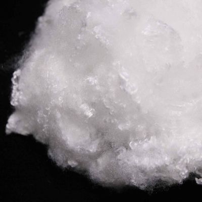 خرید فیبرهای اصلی پلی استر غیر سیلیکونیزه 51 میلی متری برای پر کردن تولید آنلاین