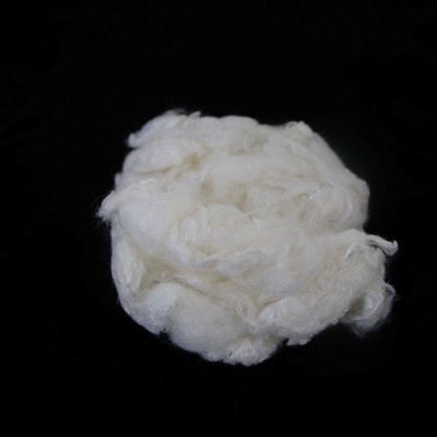 قیمت خوب از فیبر استپل ویسکوز ضد شعله سفید 64 میلی متر برای پارچه های غیر بافته آنلاین