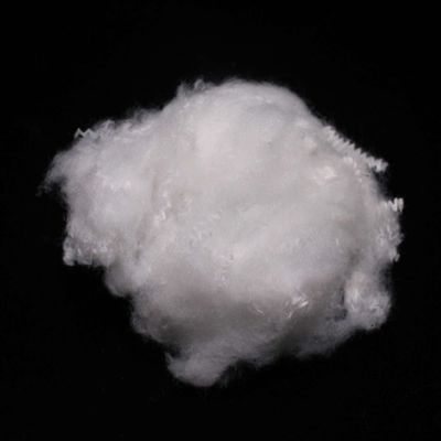 قیمت خوب فیبر مقاوم در برابر شعله رنگ سفارشی فیبر استاپل پلی استر 64 میلی متر برای پر کردن آنلاین