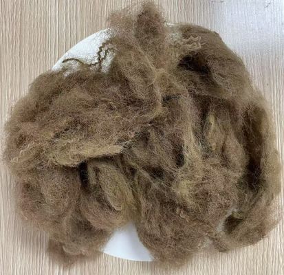 قیمت خوب الیاف پلی استر بازیافتی با کشیدگی کم 25D 65mm رنگ شتری تیره آنلاین