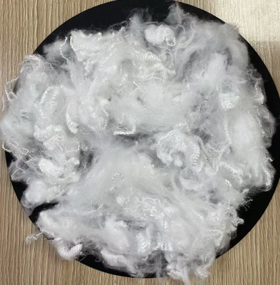 قیمت خوب فیبر استپل پلی استر 1.56dtex 51mm سفید دوام بالا آنلاین