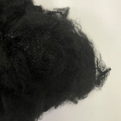 قیمت خوب 2.5D * 64mm فیبر 2D حفره بازیافت شده سیاه ، مناسب برای پوشاندن لباس های رختخواب ، بالش ها ، بالش ها و پارچه مبل آنلاین