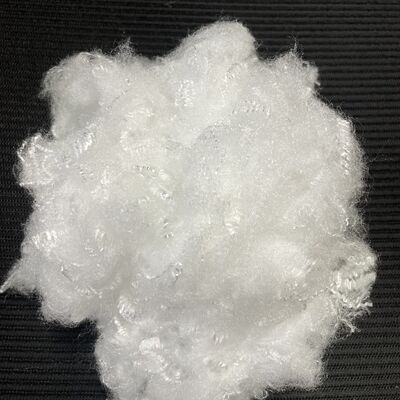 قیمت خوب 1.67D × 38mm فیبر استیپل سه گانه با پروفایل برتر با درخشش عالی برای نخ و پارچه آنلاین