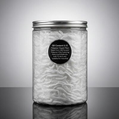 قیمت خوب 0.15٪ محتوای روغن فیبر استپل پلی استر ساخته شده از تراشه پلی استر 100٪ تجدید پذیر و بازیافت شده با رطوبت کم آنلاین